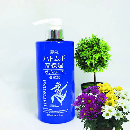 Sữa-Tắm-Dưỡng-Ẩm-Trắng-Da-Hatomugi-600ml-Mẫu-Mới